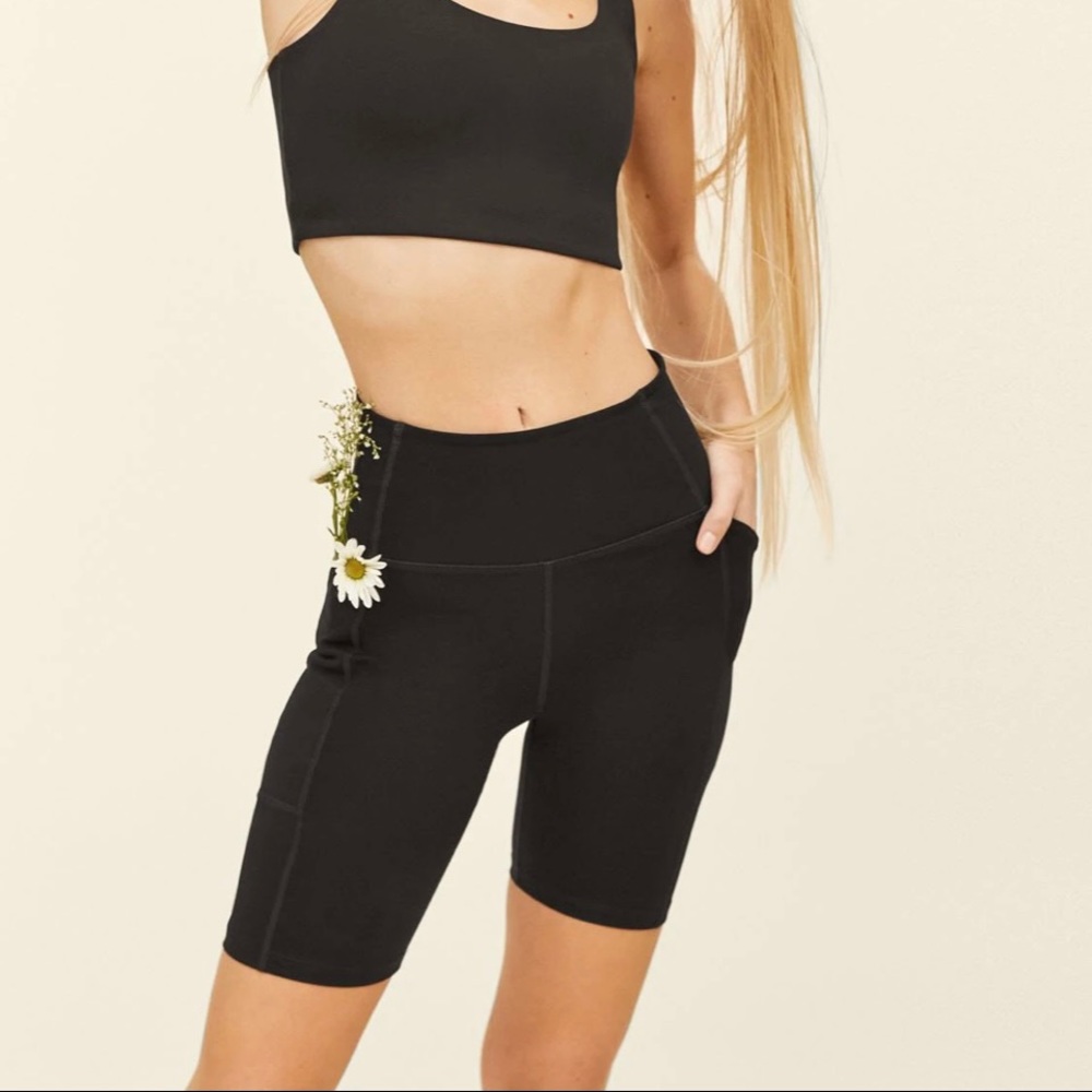 Girlfriend Collective Black High Rise Pocket Bike Short Size Medium